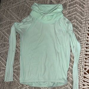 Lululemon athletic pull over